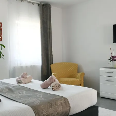 Vidmar, Lesce-bled Bed & Breakfast Lesce (Upper Carniola)